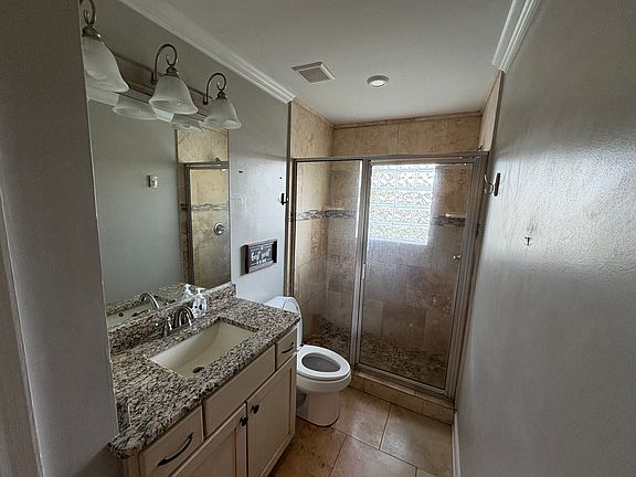 4th image of 1617 Pierce Avenue Ext