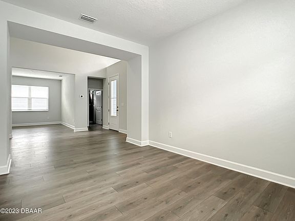 5th image of 829 Bama Breeze Dr
