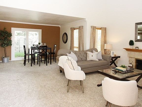 3rd image of 2040 Barham Ave
