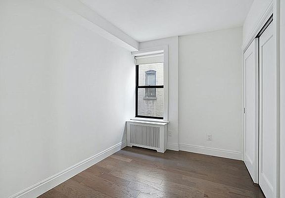 4th image of 560 W 126th St APT 2A