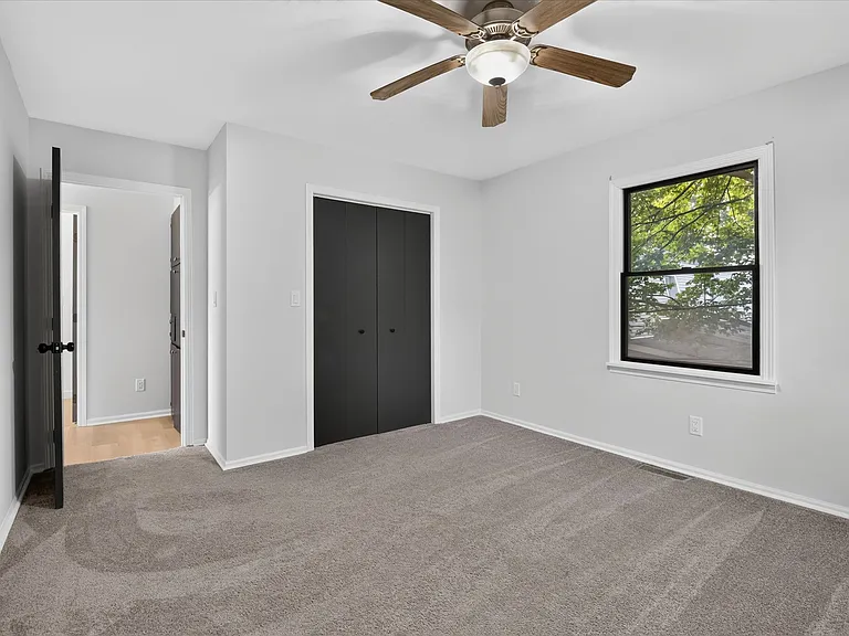611 Greenfield Dr — Photo 26
