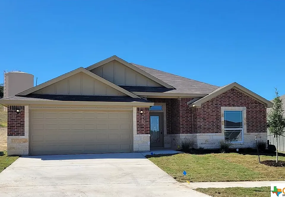 210 Fawn Ridge Dr