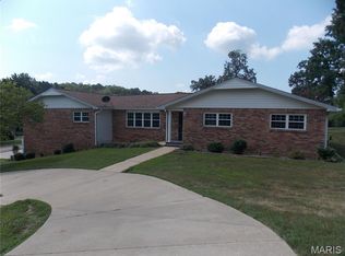 2006 Holloway Dr, Poplar Bluff, MO 63901