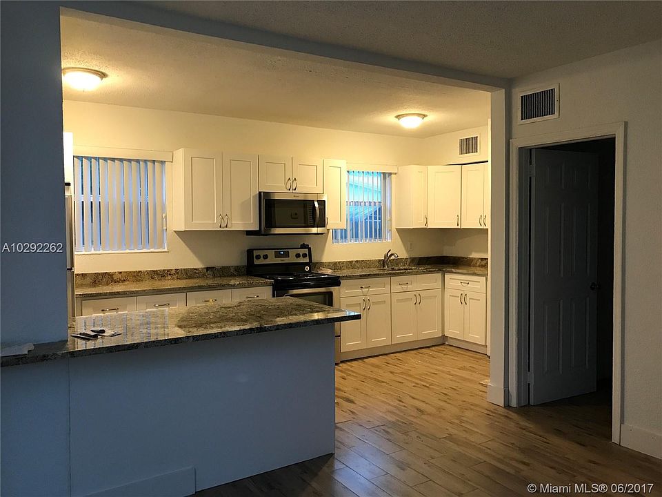 1st image of 4971 SW 28th Ter