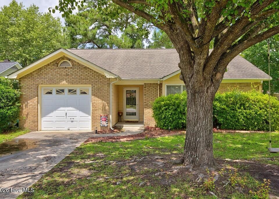 1st image of 219 Esquire Court