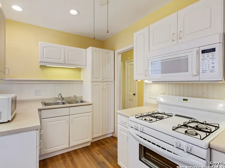 415 N Meadowlane Dr — Photo 9
