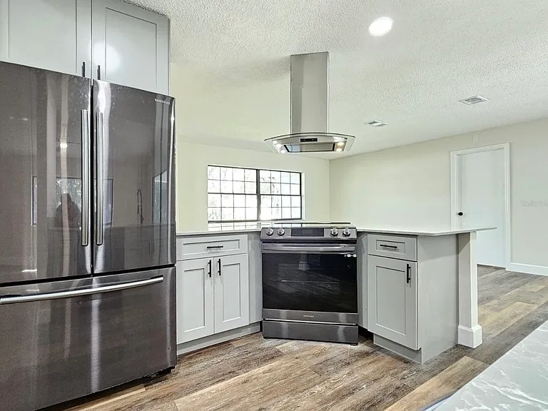 1151 N Commerce Ter — Photo 10