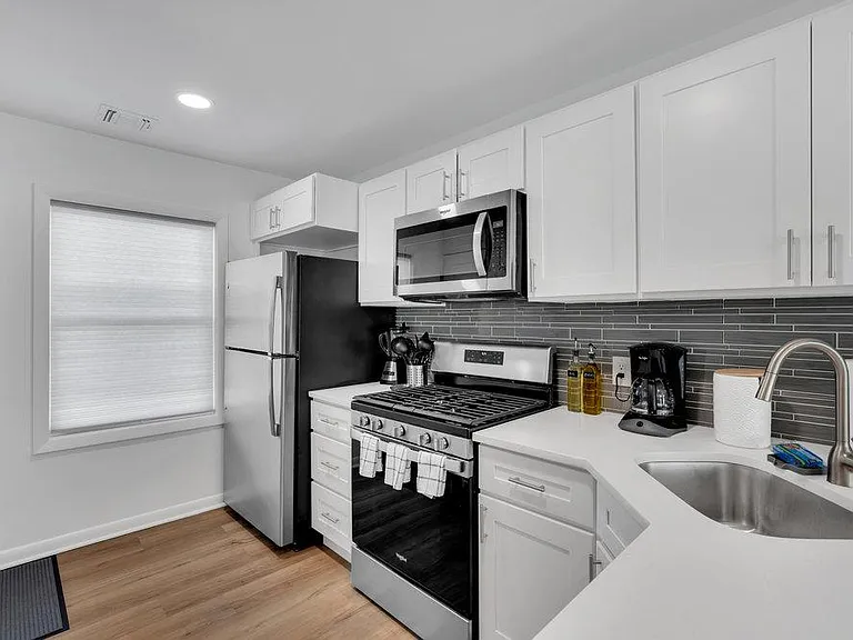 506 Brinley Ave #3 — Photo 20