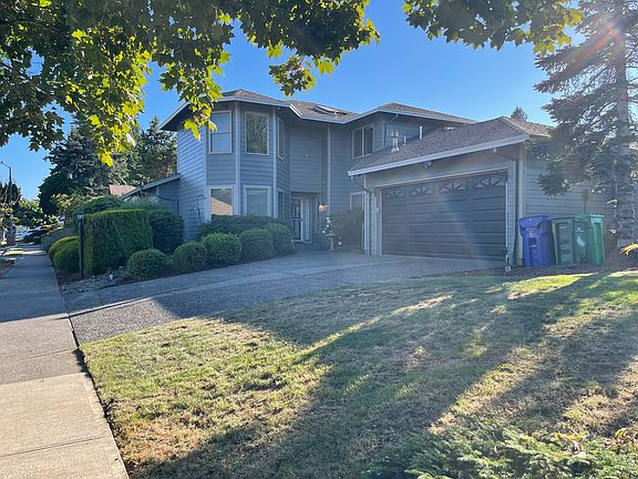 2nd image of 2525 NE 165th Dr