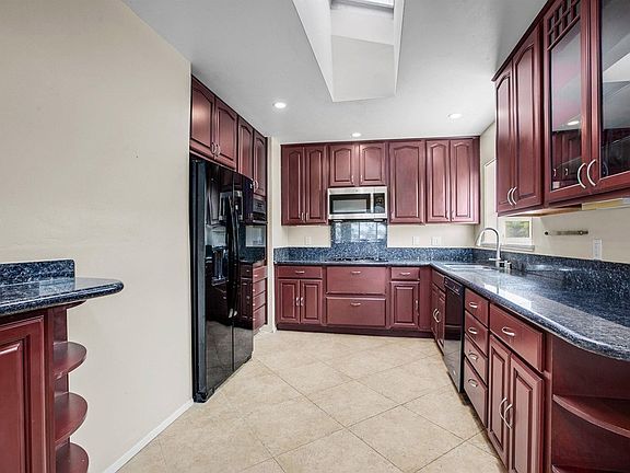 3rd image of 4223 Quapaw Ave