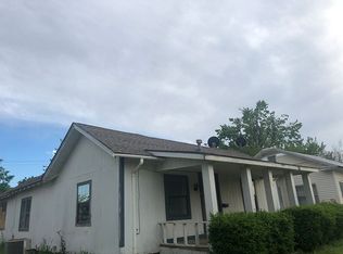 941 E Maple St, Cushing, OK 74023