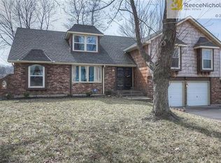 1704 SW Morningside Dr, Blue Springs, MO 64015
