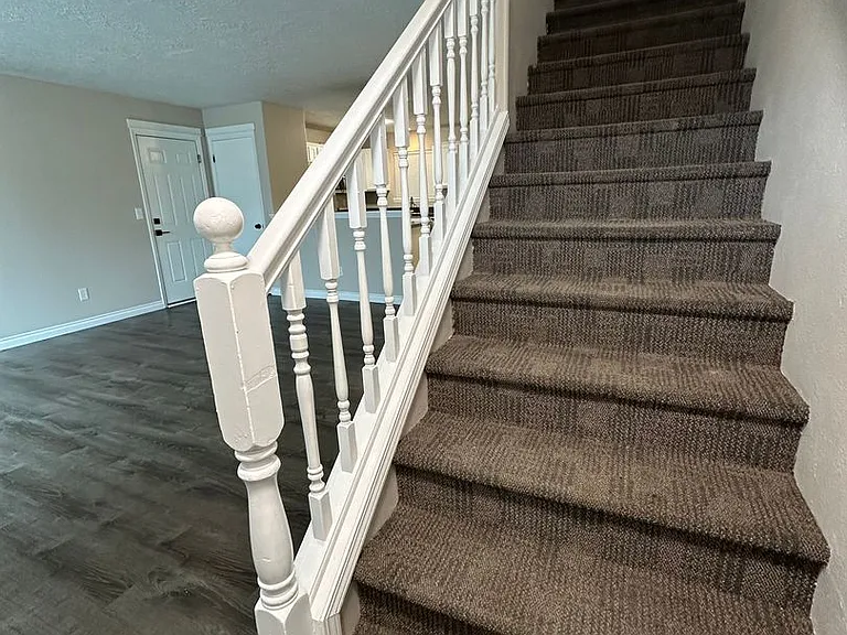 3327 Rockingham Ct NE — Photo 17