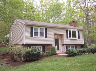 207 Green Tree Dr, Forest, VA 24551
