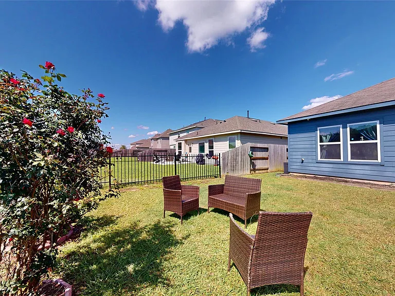 4319 River Rd — Photo 48