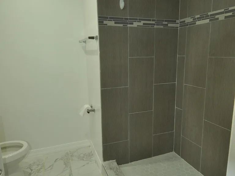 838 Gillen Ave NW — Photo 13