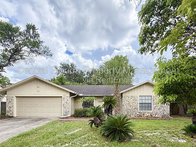 2925 Amroth Pl — Photo 1