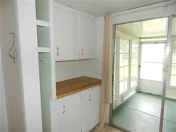 5th image of 37035 McMinn Ave