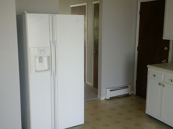 2nd image of 2964 Gardentown Dr SW