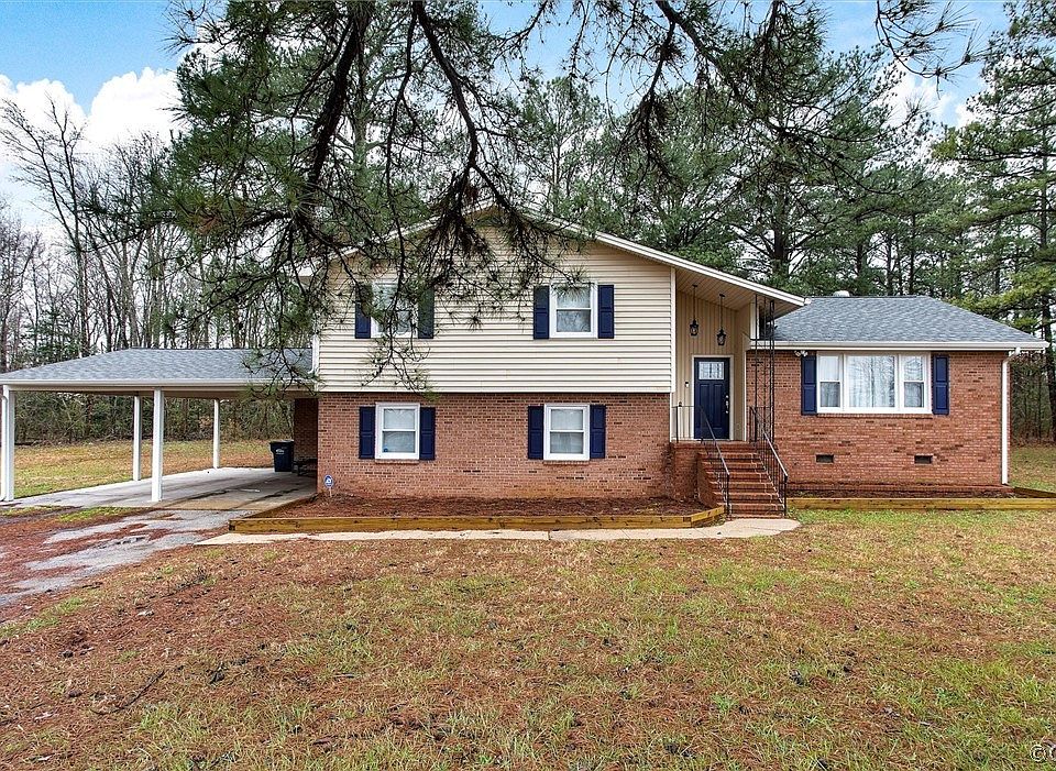 1st image of 3068 County Dr