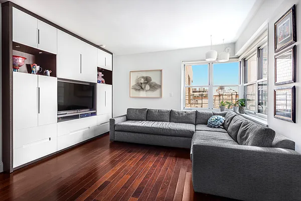 Sold by Compass | media 5