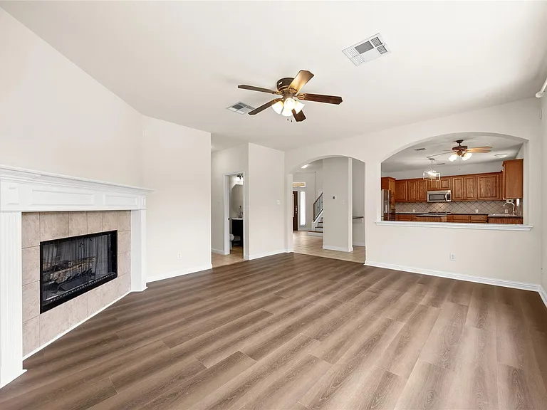 3713 Turetella Dr — Photo 2