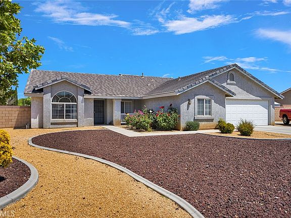 3rd image of 13863 Coachella Rd
