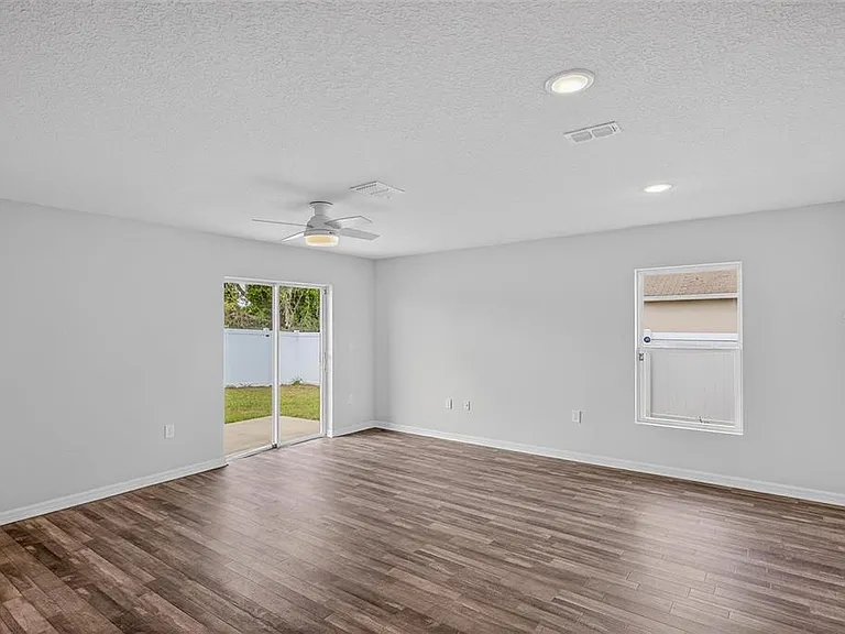 842 Gila Way — Photo 12