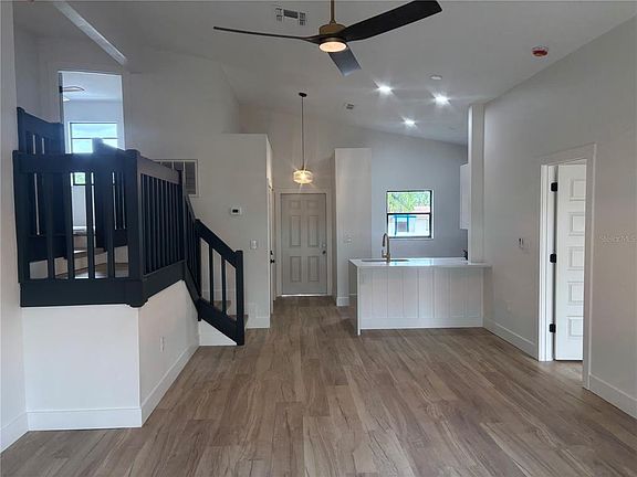 3rd image of 1107 GOSHEN ROAD
