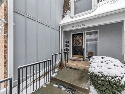 8719 Riggs St, Overland Park, KS, 66212