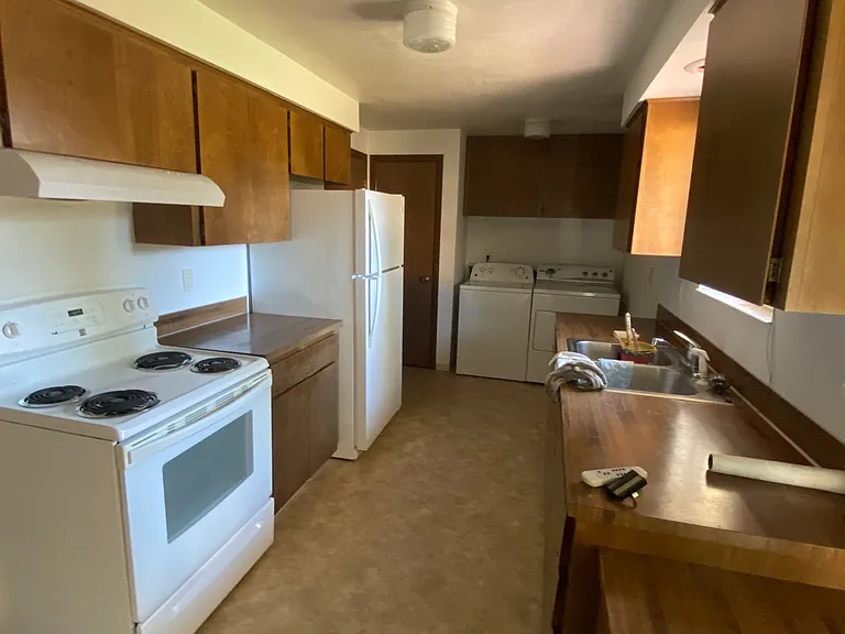 177 Old Corvallis Rd — Photo 3