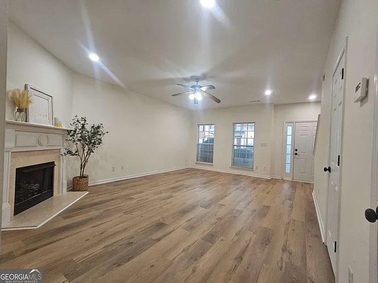 619 Kenridge Way — Photo 6