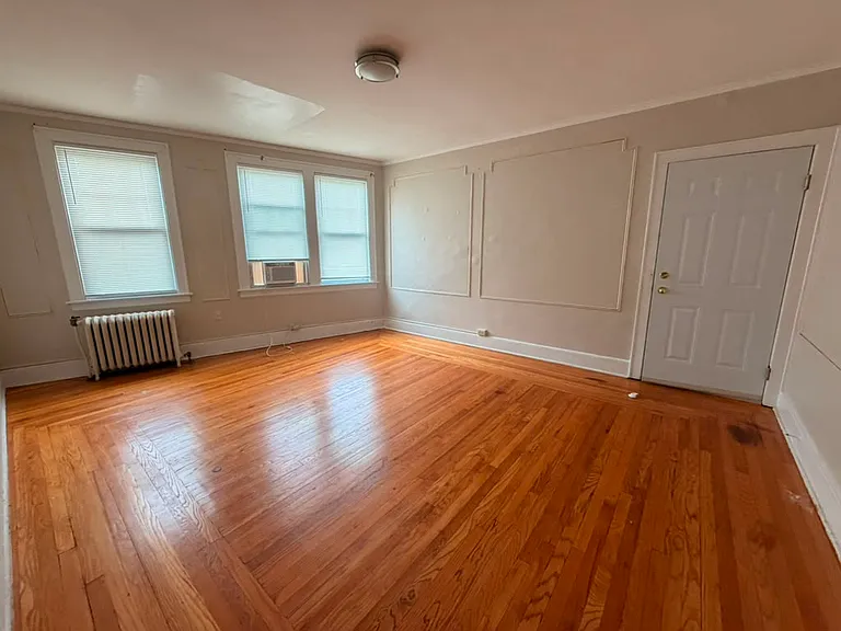 405 Main St #12 — Photo 3