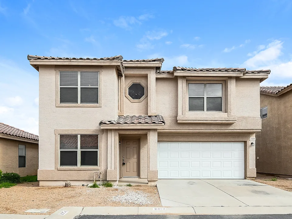 2358 E Spruce Dr