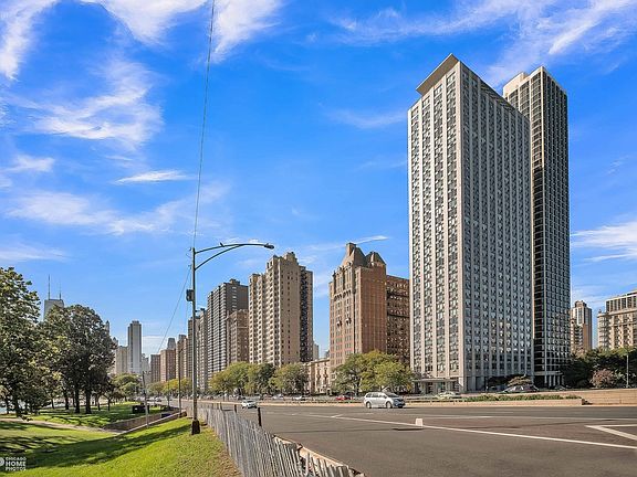 3rd image of 1550 N Lake Shore Dr #24AB