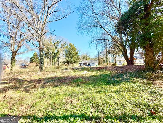 1930 Peters Rd, Tucker, GA 30084