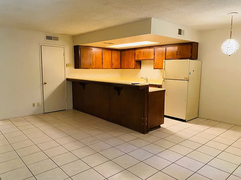 769 Carro Dr #2 — Photo 4