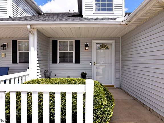 3rd image of 7281 Lilac Ct #13B