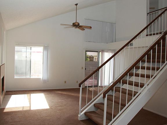 5th image of 8831 W Grovers Ave