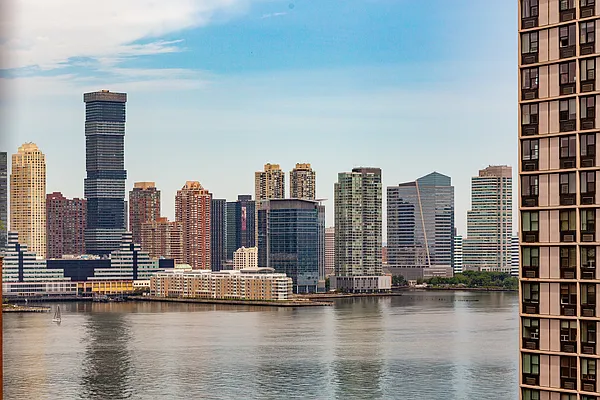 Rented by Keller Williams NYC | media 21