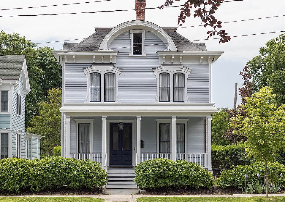 1st image of 439 1st St