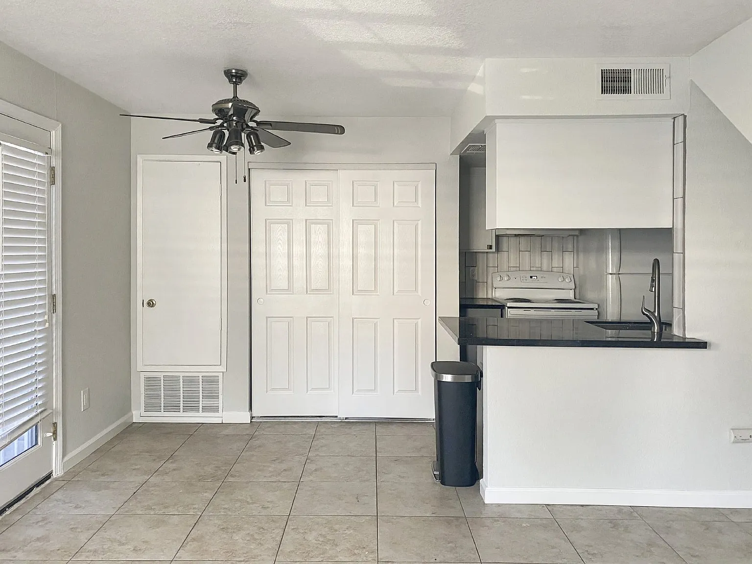 1 bed, 1.0 bath, 720 sqft, $1,500 — Photo 3