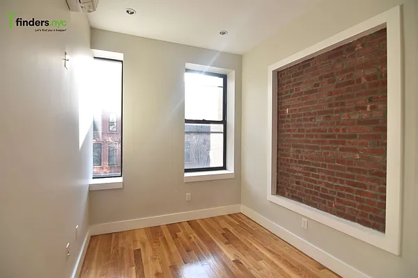 Rented by Clove Realty LLC | media 6