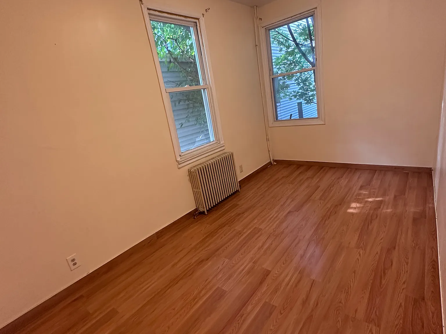 2 bed, 2500 sqft, $1,795 — Photo 3