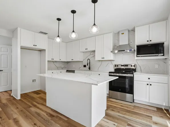 4504 Lyra Cir, Austin, TX 78744