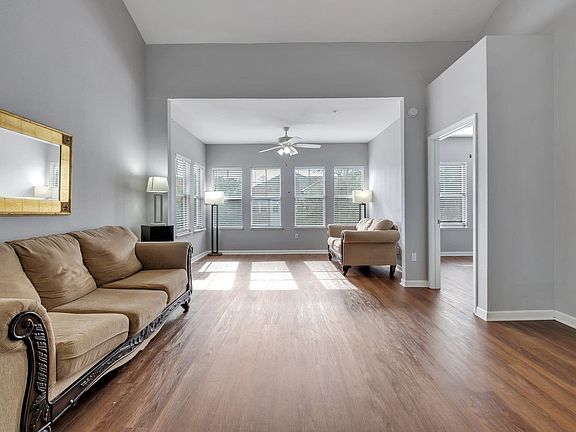 2nd image of 2801 Chancellorsville Dr APT 137