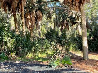 515 Lookout Ln, Saint Helena Island, SC 29920