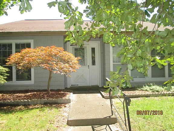 2nd image of 730C Thornbury Ln #C
