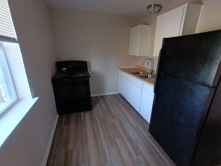 2614 Jeffries St #202 — Photo 5