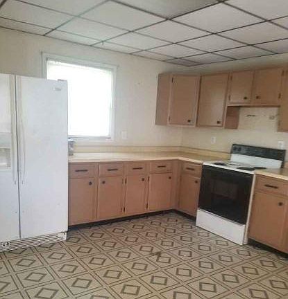 4th image of 305 3rd St #A